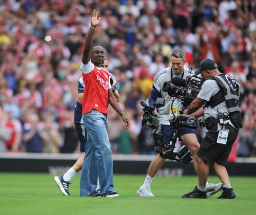 Football - 2025 2026 Premier League - Arsenal vs Leeds United - Emirates Stadium - Saturday 23rd August 2025 New Arsenal signing Eberechi Eze is introduced to the crowd before kick off
