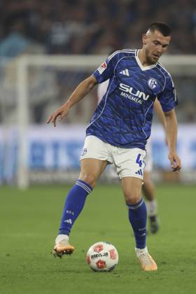 Hasan Kurucay FC Schalke 04 in action, on the ball, single action during the 2 Bundesliga match between FC Schalke 04 and VfL Bochum, Veltins Arena on August 23, 2025 in Gelsenkirchen, Germany Photo by Oliver Kaelke DeFodi Images Hasan Kurucay FC Schalke 04 controls the ball during the 2 Bundesliga match between FC Schalke 04 and VfL Bochum at Veltins Arena on August 23, 2025 in Gelsenkirchen, Germany Photo by Oliver Kaelke DeFodi Images DFB DFL REGULATIONS PROHIBIT ANY USE OF PHOTOGRAPHS AS IMAGE SEQUENCES AND OR QUASI VIDEO Photo by Oliver Kaelke DeFodi Images