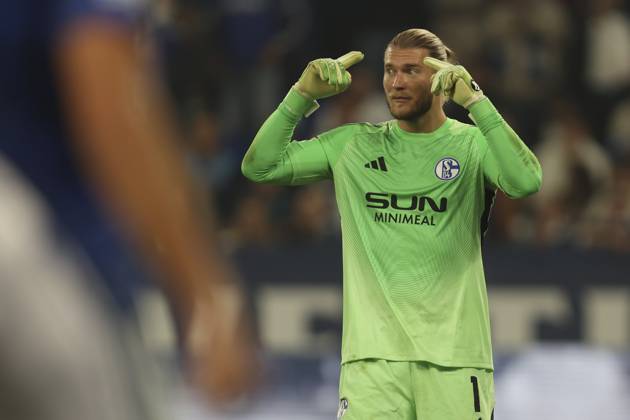 Goalkeeper Loris Karius FC Schalke 04 gestures, gestures during the 2 Bundesliga match between FC Schalke 04 and VfL Bochum, Veltins Arena on August 23, 2025 in Gelsenkirchen, Germany Photo by Oliver Kaelke DeFodi Images Goalkeeper Loris Karius FC Schalke 04 gestures during the 2 Bundesliga match between FC Schalke 04 and VfL Bochum at Veltins Arena on August 23, 2025 in Gelsenkirchen, Germany Photo by Oliver Kaelke DeFodi Images DFB DFL REGULATIONS PROHIBIT ANY USE OF PHOTOGRAPHS AS IMAGE SEQUENCES AND OR QUASI VIDEO Photo by Oliver Kaelke DeFodi Images