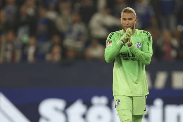Goalkeeper Loris Karius FC Schalke 04 gestures, gestures during the 2 Bundesliga match between FC Schalke 04 and VfL Bochum, Veltins Arena on August 23, 2025 in Gelsenkirchen, Germany Photo by Oliver Kaelke DeFodi Images Goalkeeper Loris Karius FC Schalke 04 gestures during the 2 Bundesliga match between FC Schalke 04 and VfL Bochum at Veltins Arena on August 23, 2025 in Gelsenkirchen, Germany Photo by Oliver Kaelke DeFodi Images DFB DFL REGULATIONS PROHIBIT ANY USE OF PHOTOGRAPHS AS IMAGE SEQUENCES AND OR QUASI VIDEO Photo by Oliver Kaelke DeFodi Images