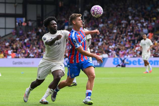 Crystal Palace v Nottingham Forest - Premier League Justin Devenny of Crystal Palace is under pressure from Ola Aina of Nottingham Forest during the Premier League match between Crystal Palace and Nottingham Forest at Selhurst Park in London, England, on August 24, 2025. London Greater London United Kingdom Copyright: xMIxNewsx originalFilename:fletcher-crystalp250824_npwVd