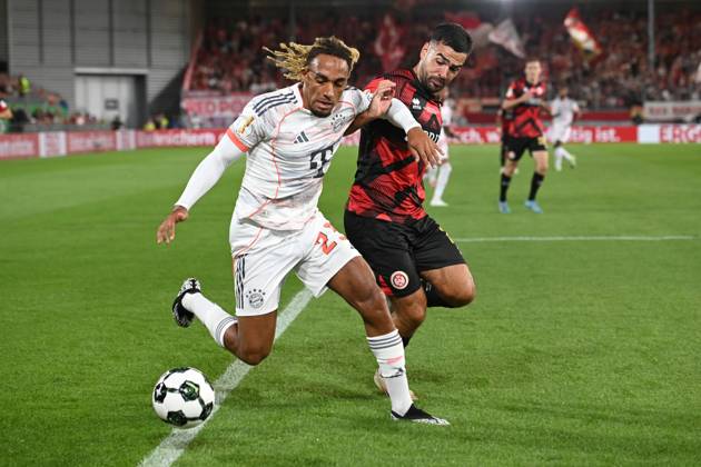 Harry KANE Bayern Muenchen , action,duel against Justin JANITZEK WI Soccer, DFB Cup, 1 Main Round, SV Wehen Wiesbaden WI FC Bayern Muenchen M 2 3 on 27 08 2025 at de Brita Arena in Wiesbaden Germany