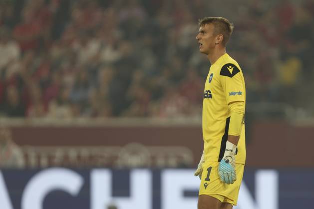 Goalkeeper Hans Christian Bernat Karlsruher SC looks on during the 2 Bundesliga match between Fortuna Düsseldorf and Karlsruher SC, Merkur Spiel Arena on August 30, 2025 in Düsseldorf, Germany Photo by Oliver Kaelke DeFodi Images Goalkeeper Hans Christian Bernat Karlsruher SC looks on during the 2 Bundesliga match between Fortuna Düsseldorf and Karlsruher SC at Merkur Spiel Arena on August 30, 2025 in Düsseldorf, Germany Photo by Oliver Kaelke DeFodi Images Photo by Oliver Kaelke DeFodi Images