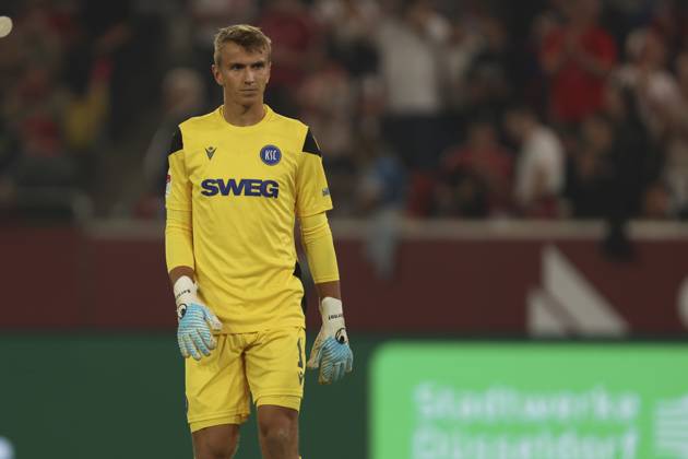 Goalkeeper Hans Christian Bernat Karlsruher SC looks on during the 2 Bundesliga match between Fortuna Düsseldorf and Karlsruher SC, Merkur Spiel Arena on August 30, 2025 in Düsseldorf, Germany Photo by Oliver Kaelke DeFodi Images Goalkeeper Hans Christian Bernat Karlsruher SC looks on during the 2 Bundesliga match between Fortuna Düsseldorf and Karlsruher SC at Merkur Spiel Arena on August 30, 2025 in Düsseldorf, Germany Photo by Oliver Kaelke DeFodi Images Photo by Oliver Kaelke DeFodi Images