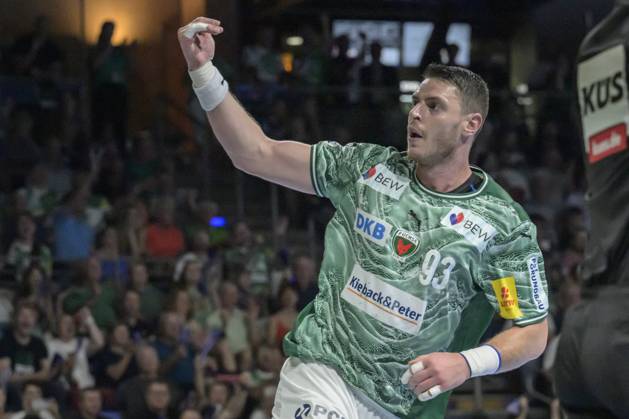 in the picture from l Mijajlo Marsenic Fuechse Berlin , action, fight, fights for the ball, goal, hit, jubilation, goal celebration, joy, enthusiasm, celebrates, GER, Berlin, handball, Fuechse Berlin vs Bergischer HC, DAIKIN Handball Bundesliga, in the Max Schmeling Halle, 31 08 2025, Copyright: HMBxMedia UwexKoch