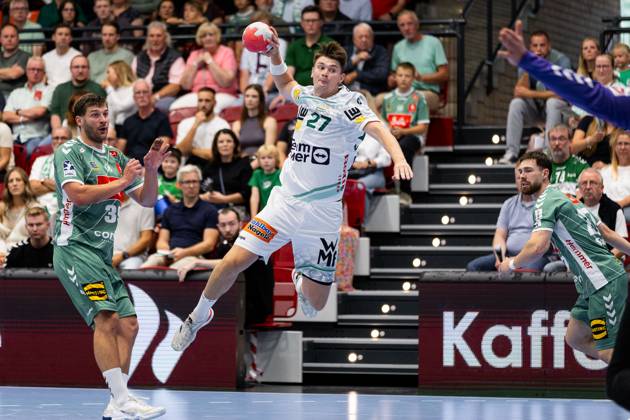 Oskar SUNNEFELDT FRISCH AUF Goeppingen, 27 scores a goal, Action, Goal throw GWD Minden GWD vs FRISCH AUF Goeppingen FAG , Handball, Men, Daikin Handball Bundesliga HBL , 1 Matchday, Season 2025 2026, 31 08 2025 GWD Minden GWD vs FRISCH AUF Goeppingen FAG , Handball, Men, Daikin Handball Bundesliga HBL , 1 Matchday, Season 2025 2026, 31 08 2025 Luebbecke Copyright: xEibnerxPressefoto OliverxSchmidtx EP_OST