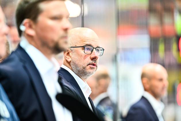 Stefan Nyman Head Coach, Headcoach, Iserlohn Roosters , GER, Iserlohn Roosters vs Kölner Haie, Ice Hockey, Gottfried Schultz NRW Cup, Final, Season 2025 2026, 31 08 2025, GER, Iserlohn Roosters vs Kölner Haie, Ice Hockey, Gottfried Schultz NRW Cup, Final, Season 2025 2026, 31 08 2025 Iserlohn Copyright: xJonasxBrockmann Eibner-Pressefotx EP_JBN