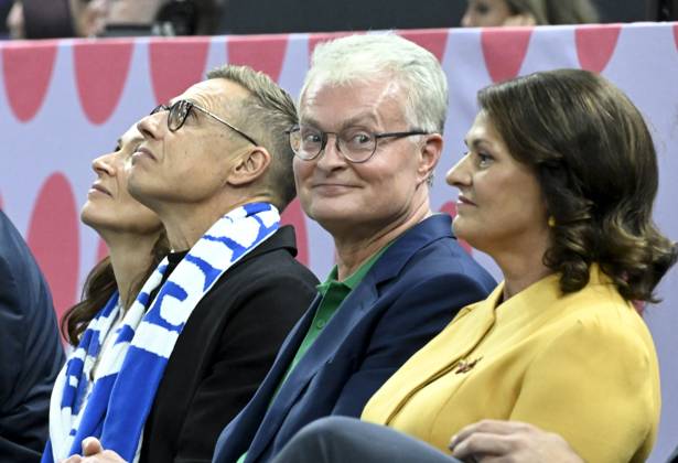 Finland s President Alexander Stubb and his wife Suzanne Innes-Stubb (L) watch the game with Lithuania s President Gitanas Nauseda and his wife Diana Nausediene during the basketball FIBA EuroBasket 2025 group B match between Finland and Lithuania in Tampere, Finland, on September 1, 2025. Tampere Finland LKFTJK20250901214513BTEP  Copyright: xHeikkixSaukkomaax LKFTJK20250901214513BTEP