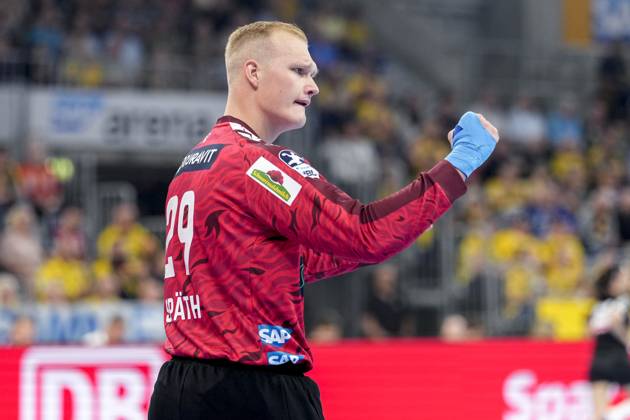 David Späth Goalkeeper, RNL, 29 , single picture, single photo, action, action, cheer, cheering, celebration, joy, rejoice, rejoicing, confident, optimistic, positive, game scene, 03 09 2025, Mannheim Germany , Handball, Bundesliga, Rhein Neckar Löwen TSV GWD Minden xozx