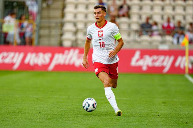 Tomasz Pienko seen during U21, U 21 2027 EURO Qualifying, EM, Europameisterschaft game between national teams of Poland and North Macedonia (Kazimierz Koper Ball Raw Images) Cracow Marshall Pilsudski Cracovia Stadium Poland Copyright: xMaciejxRogowskix kazimierz_koper_poland_macedonia_u21_2526-041