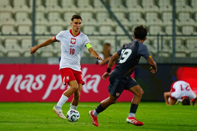 Tomasz Pienko seen during U21, U 21 2027 EURO Qualifying, EM, Europameisterschaft game between national teams of Poland and North Macedonia (Kazimierz Koper Ball Raw Images) Cracow Marshall Pilsudski Cracovia Stadium Poland Copyright: xMaciejxRogowskix kazimierz_koper_poland_macedonia_u21_2526-107