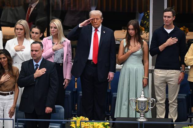President Donald Trump salutes during the National Anthem before watching Jannik Sinner of Italy play Carlos Alcaraz of Spain in the Men s Finals of the 2025 US Open Tennis Championship in Arthur Ashe Stadium at the USTA Billie Jean King National Tennis Center in Flushing Meadows, New York, on Sunday, September 7, 2025. NYP20250907203 LARRYxMARANO