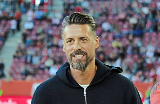 30 08 25 FC Augsburg FC Bayern Munich Germany, Augsburg, 30 08 2025, Football, Bundesliga, FC Augsburg FC Bayern Munich 2 3 Sandro Wagner Coach FC Augsburg