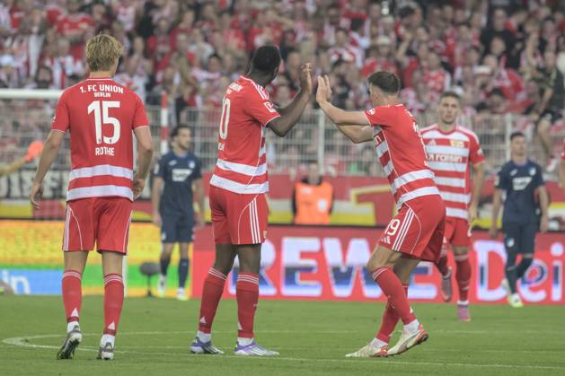 in the picture v l goal, hit, jubilation, goal celebration, joy, enthusiasm, celebrates, after 1 2, Ilyas Ansah 1 FC Union , GER, Berlin, 1 FC Union Berlin vs TSG Hoffenheim, 1 Bundesliga, football, DFB, season 2025 2026, Alte Foersterei, matchday, DFB DFL REGULATIONS PROHIBIT ANY USE OF PHOTOGRAPHS AS IMAGE SEQUENCES AND OR QUASI VIDEO, 13 09 25, Copyright: HMBxMedia UwexKoch