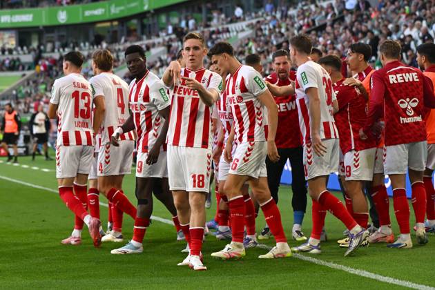 Isak Johannesson (1. FC Koeln) Torjubel, jubelt nach seinem Treffer zum 2:2 waehrend des Spiels der Bundesliga zwischen VfL Wolfsburg und 1. FC Köln, Volkswagen Arena am 13. September 2025 in Wolfsburg, Deutschland. (Foto von Ralf Treese DeFodi Images) +++ Isak Johannesson (1. FC Koeln) celebrates after scoring his team™s second goal during the Bundesliga match between VfL Wolfsburg and 1. FC Köln at Volkswagen Arena on September 13, 2025 in Wolfsburg, Germany. (Photo by Ralf Treese DeFodi Images) DFL regulations prohibit any use of photographs as image sequences and or quasi-video. (Photo by Ralf Treese DeFodi Images)