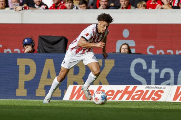 Derry Scherhant SC Freiburg, 07 on the ball , Germany, Soccer, 1 Bundesliga, Matchday 3, 2025 2026, SC Freiburg vs VfB Stuttgart, 13 09 2025, Europa Park Stadion, Freiburg im Breisgau, Germany Freiburg im Breisgau Europa Park Stadion Baden Württemberg Germany Copyright: xGrantxHubbsx