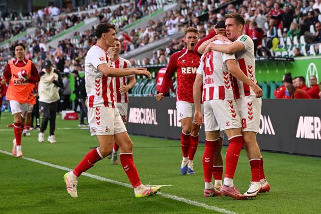 Isak Johannesson 1 FC Koeln celebrates after scoring his team™s second goal with teammates during the Bundesliga match between VfL Wolfsburg and 1 FC Köln, Volkswagen Arena on September 13, 2025 in Wolfsburg, Germany, Germany Photo by Ralf Treese DeFodi Images Isak Johannesson 1 FC Koeln celebrates after scoring his team™s second goal with teammates during the Bundesliga match between VfL Wolfsburg and 1 FC Köln at Volkswagen Arena on September 13, 2025 in Wolfsburg, Germany Photo by Ralf Treese DeFodi Images DFL regulations prohibit any use of photographs as image sequences and or quasi video Photo by Ralf Treese DeFodi Images