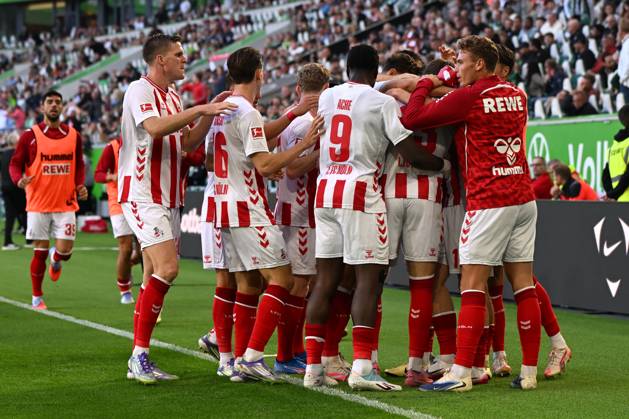 Isak Johannesson 1 FC Koeln celebrates after scoring his team™s second goal with teammates during the Bundesliga match between VfL Wolfsburg and 1 FC Köln, Volkswagen Arena on September 13, 2025 in Wolfsburg, Germany, Germany Photo by Ralf Treese DeFodi Images Isak Johannesson 1 FC Koeln celebrates after scoring his team™s second goal with teammates during the Bundesliga match between VfL Wolfsburg and 1 FC Köln at Volkswagen Arena on September 13, 2025 in Wolfsburg, Germany Photo by Ralf Treese DeFodi Images DFL regulations prohibit any use of photographs as image sequences and or quasi video Photo by Ralf Treese DeFodi Images