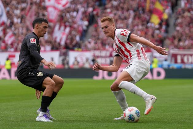 Philipp Lienhart SC Freiburg, 03 on the ball , Germany, Soccer, 1 Bundesliga, Matchday 3, 2025 2026, SC Freiburg vs VfB Stuttgart, 13 09 2025, Europa Park Stadion, Freiburg, Germany DFL REGULATIONS PROHIBIT ANY USE OF PHOTOGRAPHS AS IMAGE SEQUENCES AND OR QUASI VIDEO Freiburg Europa Park Stadion Baden Württemberg Germany Copyright: xArnexAmbergx