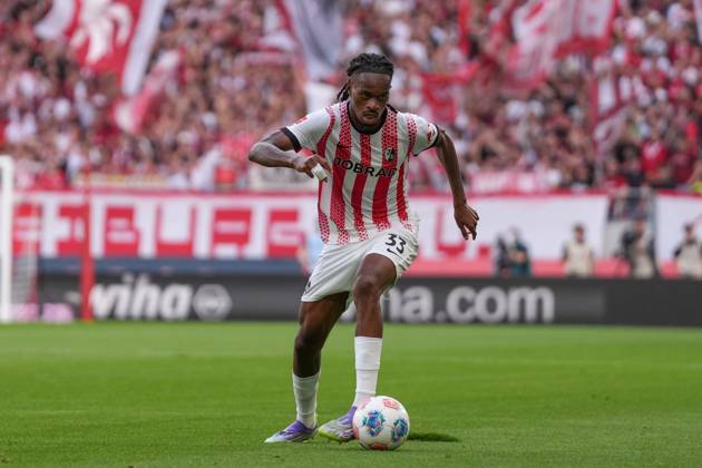 Jordy Makengo SC Freiburg, 33 on the ball , Germany, Soccer, 1 Bundesliga, Matchday 3, 2025 2026, SC Freiburg vs VfB Stuttgart, 13 09 2025, Europa Park Stadion, Freiburg, Germany DFL REGULATIONS PROHIBIT ANY USE OF PHOTOGRAPHS AS IMAGE SEQUENCES AND OR QUASI VIDEO Freiburg Europa Park Stadion Baden Württemberg Germany Copyright: xArnexAmbergx