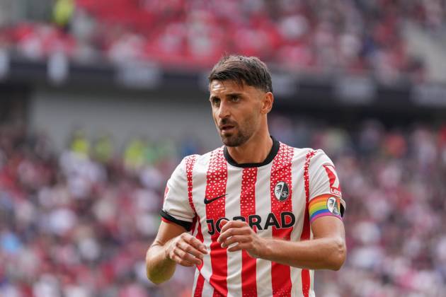 Vincenzo Grifo SC Freiburg, 32 , Germany, Soccer, 1 Bundesliga, Matchday 3, 2025 2026, SC Freiburg vs VfB Stuttgart, 13 09 2025, Europa Park Stadion, Freiburg, Germany DFL REGULATIONS PROHIBIT ANY USE OF PHOTOGRAPHS AS IMAGE SEQUENCES AND OR QUASI VIDEO Freiburg Europa Park Stadion Baden Württemberg Germany Copyright: xArnexAmbergx