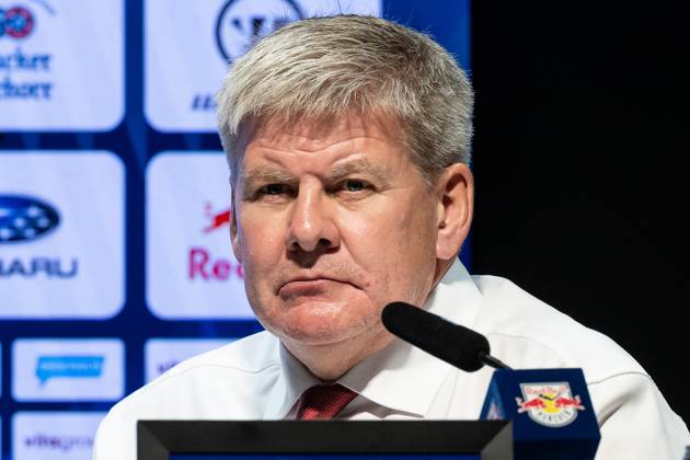 Bill Peters Head Coach, Augsburger Panther at the post-match press conference Portrait Portraet GER, EHC Red Bull Muenchen vs Augsburger Panther, Ice Hockey, DEL, Matchday 3, Season 2025 2026, 19 09 2025 GER, EHC Red Bull Muenchen vs Augsburger Panther, Ice Hockey, DEL, Matchday 3, Season 2025 2026, 19 09 2025 Muenchen Copyright: xEibner-Pressefoto HeikexFeinerx EP_HFR