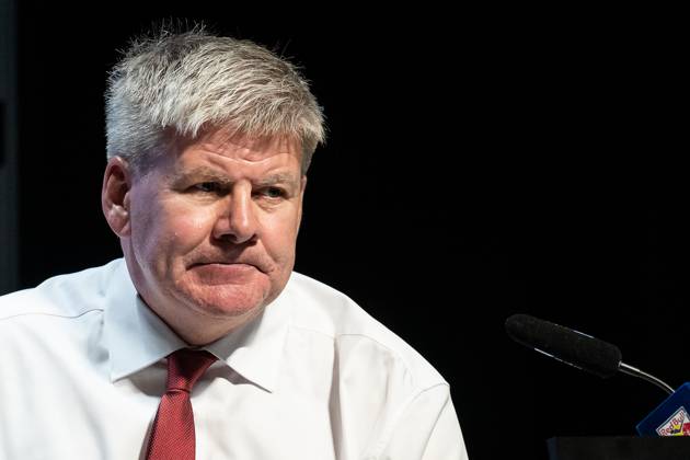 Bill Peters Head Coach, Augsburger Panther at the post-match press conference Portrait Portraet GER, EHC Red Bull Muenchen vs Augsburger Panther, Ice Hockey, DEL, Matchday 3, Season 2025 2026, 19 09 2025 GER, EHC Red Bull Muenchen vs Augsburger Panther, Ice Hockey, DEL, Matchday 3, Season 2025 2026, 19 09 2025 Muenchen Copyright: xEibner-Pressefoto HeikexFeinerx EP_HFR