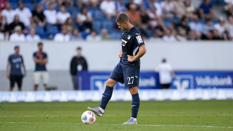 Andrej Kramaric Hoffenheim, 27 , TSG 1899 Hoffenheim player, disappointed about the defeat, disappointment after the final whistle, highlight, loser, lost, frustration, disappointed, pessimistic, 20 09 2025, Sinsheim Germany , Football, Bundesliga, TSG 1899 Hoffenheim FC Bayern Munich, DFB DFL REGULATIONS PROHIBIT ANY USE OF PHOTOGRAPHS AS IMAGE SEQUENCES AND OR QUASI VIDEO xozx