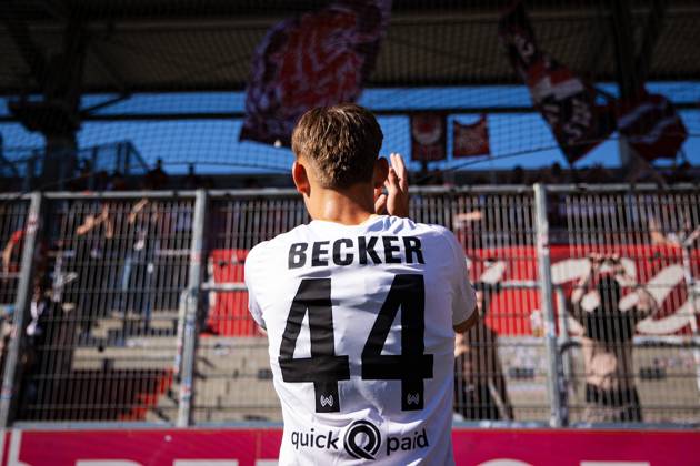 Football 3 Liga FC Ingolstadt 04 SV Wehen Wiesbaden 20 09 25, Professional debut for Jan Matthias Becker SVWW