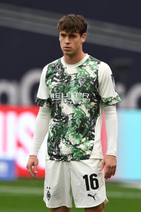 Philipp Sander Borussia Moenchengladbach GER, Bayer 04 Leverkusen vs Borussia Moenchengladbach, Football, Bundesliga, Matchday 4, Season 2025 2026, 21 09 2025 DFL REGULATIONS PROHIBIT ANY USE OF PHOTOGRAPHS AS IMAGE SEQUENCES AND OR QUASI VIDEO GER, Bayer 04 Leverkusen vs Borussia Moenchengladbach, Football, Bundesliga, Matchday 4, Season 2025 2026, 21 09 2025 Leverkusen Copyright: xEibner-Pressefoto ThomasxThienelx EP_TTL