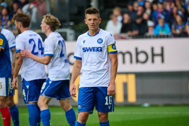 21 09 2025, Football, Men, 2 BL Bundesliga , Season 2025 2026, Holstein Kiel Karlsruher SC, 6 Matchday Captain Marvin Wanitzek KSC Kiel, Holstein Stadion Holstein Stadion Schleswig Holstein Germany