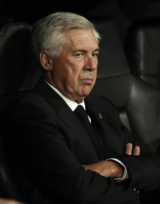 Real Madrid v RB Leipzig - UEFA Champions League MADRID, SPAIN - SEPTEMBER 14: Madrid s head coach Carlo Ancelotti gestures during the UEFA Champions League Group F soccer match between Real Madrid and RB Leipzig at Santiago Bernabeu stadium in Madrid, Spain on 14 September 2022. Madrid Spain. Editorial use only. Please get in touch for any other usage. Copyright: x2025xAnadoluxBurakxAkbulutx