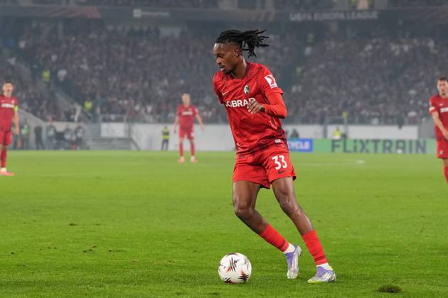 Jordy Makengo SC Freiburg, 33 on the ball , Germany, Football, UEFA Europa League, Matchday 1, League Phase, 2025 2026, SC Freiburg vs FC Basel, 24 09 2025, Europa Park Stadion, Freiburg, Germany Freiburg Europa Park Stadion Baden Württemberg Germany Copyright: xArnexAmbergx