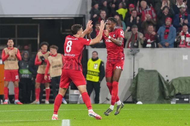 Maximilian Eggestein SC Freiburg, 08 goal celebration, emotions, goal shot, finish, goal success, goal, goal, Junior Adamu SC Freiburg, 20 , Germany, football, UEFA Europa League, 1 matchday, league phase, 2025 2026, SC Freiburg vs FC Basel, 24 09 2025, Europa Park Stadion, Freiburg, Germany Freiburg Europa Park Stadion Baden Württemberg Germany Copyright: xArnexAmbergx