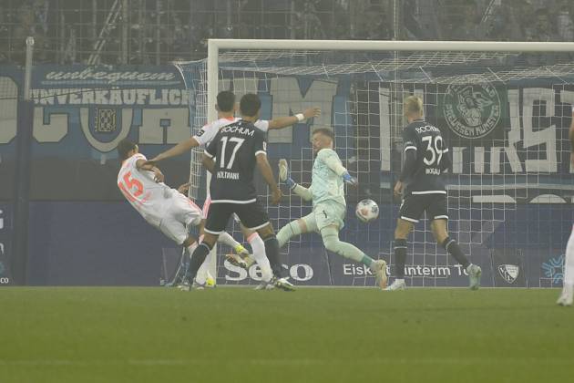 Tim Oberdorf Duesseldorf 15 scores the goal for 1 0 27 09 2025 Soccer VfL Bochum vs Fortuna Duesseldorf, Vonovia Ruhrstadion, Bochum, DFB DFL REGULATIONS PROHIBIT ANY USE OF PHOTOGRAPHS AS IMAGE SEQUENCES AND OR QUASI VIDE Copyright: xpepphotox xSaschaxWeizx pep00321, pep_20250921_hm_16058