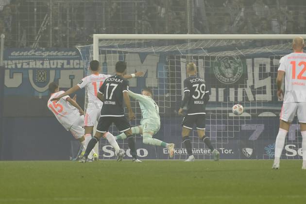 Tim Oberdorf Duesseldorf 15 scores the goal to 0 1 27 09 2025 Soccer VfL Bochum vs Fortuna Duesseldorf, Vonovia Ruhrstadion, Bochum, DFB DFL REGULATIONS PROHIBIT ANY USE OF PHOTOGRAPHS AS IMAGE SEQUENCES AND OR QUASI VIDE Copyright: xpepphotox xSaschaxWeizx pep00321, pep_20250921_hm_16059