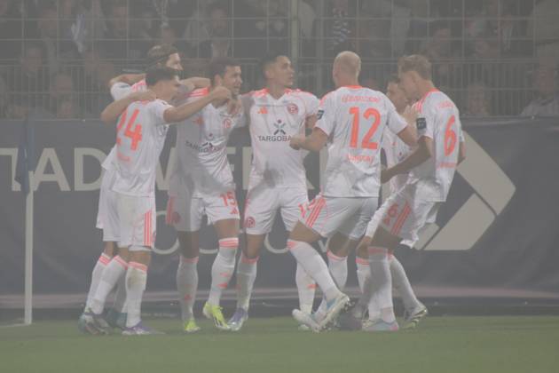 27 09 2025, xgrfx, Soccer 2 Bundesliga, VfL Bochum Fortuna Duesseldorf v l Tor, Tim Oberdorf Fortuna Düsseldorf DFL DFB REGULATIONS PROHIBIT ANY USE OF PHOTOGRAPHS as IMAGE SEQUENCES and or QUASI VIDEO Bochum
