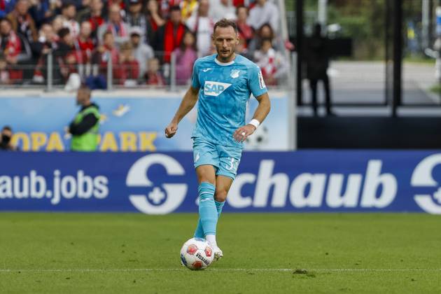 Vladimir Coufal TSG Hoffenheim, 34 on the ball , Germany, Soccer, 1 Bundesliga, Matchday 5, 2025 2026, SC Freiburg vs TSG 1899 Hoffenheim, 28 09 2025, Europa Park Stadion, Freiburg im Breisgau, Germany Freiburg im Breisgau Europa Park Stadion Baden Württemberg Germany Copyright: xGrantxHubbsx