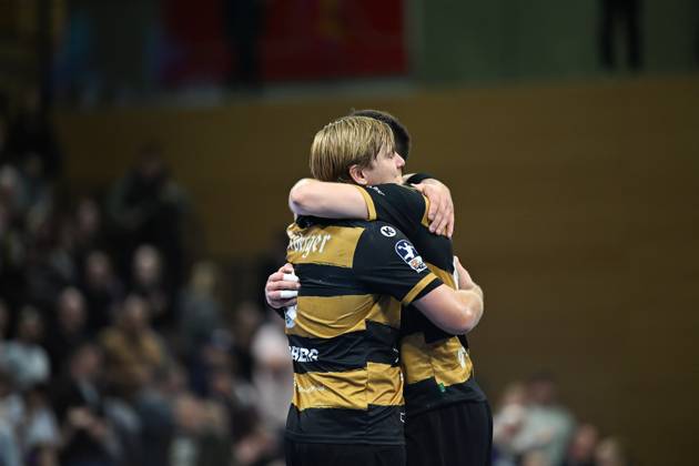 Viktor Petersen Norberg HC Elbflorenz 2006, 8 Julius Dierberg HC Elbflorenz 2006, 9 HC Elbflorenz 2006 vs VfL Luebeck Schwartau, 2 Handball Bundesliga Herren, Spielzeit 2025 2026, 26 09 2025 HC Elbflorenz 2006 vs VfL Luebeck Schwartau, 2 Handball Bundesliga Herren, Spielzeit 2025 2026, 26 09 2025 Dresden Copyright: xEibner-Pressefoto xHoepnerx EP_PHR