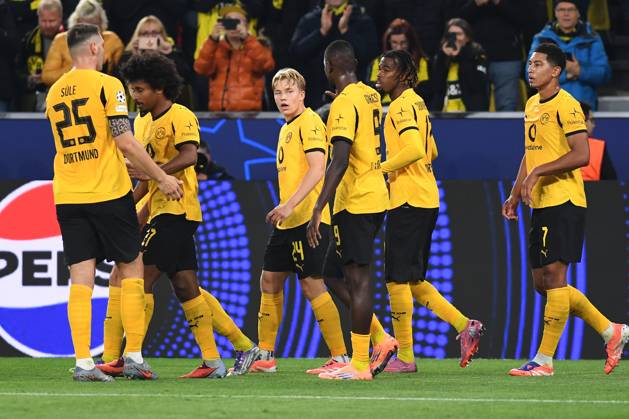 Daniel Svensson (Borussia Dortmund) Torjubel, jubelt mit seiner Mannschaft nach dem Treffer zum 1:0 waehrend des Spiels der UEFA Champions League 2025 26, 2. Spieltag Ligaphase zwischen Borussia Dortmund und Athletic Club Bilbao, SIGNAL IDUNA PARK am 01. October 2025 in Dortmund, Deutschland. (Foto von Ralf Treese DeFodi Images) +++ Daniel Svensson (Borussia Dortmund) Torjubel, jubelt mit seiner Mannschaft nach dem Treffer zum 1:0 during the UEFA Champions League 2025 26 League Phase MD2 match between Borussia Dortmund and Athletic Club at BVB Stadion Dortmund on October 1, 2025 in Dortmund, Germany. (Photo by Ralf Treese DeFodi Images) Daniel Svensson Borussia Dortmund goal celebration, celebrates with his team after scoring 1 0 during the UEFA Champions League 2025 26 League Phase MD2 match between Borussia Dortmund and Athletic Club Bilbao at BVB Stadion Dortmund on October 1, 2025, Dortmund, Germany Photo by Ralf Treese DeFodi Images Daniel Svensson Borussia Dortmund goal celebration, celebrates with his team after scoring 1 0 during the UEFA Champions League 2025 26 League Phase MD2 match between Borussia Dortmund and Athletic Club at BVB Stadion Dortmund on October 1, 2025 in Dortmund, Germany Photo by Ralf Treese DeFodi Images