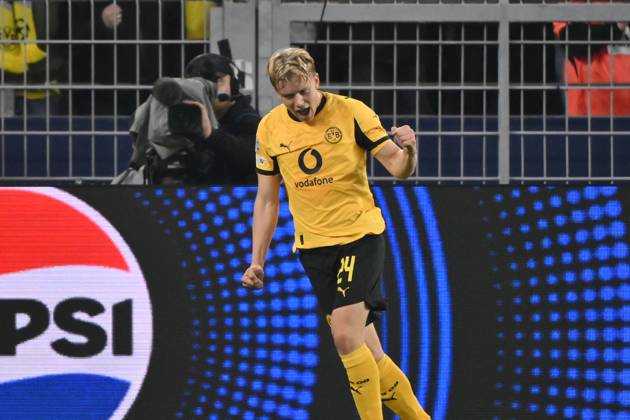 Cheer 1 0 Daniel Svensson Borussia Dortmund 01 10 2025, Football Champions League 2025 2026, 2 Matchday, Borussia Dortmund Athletic Bilbao UEFA regulations prohibit any use of photographs as image sequences and or quasi video Dortmund Signal Iduna Park Nordrhein Westfalen Germany Team2