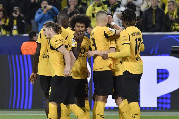 Daniel Svensson Dortmund 24 celebrates after scoring the 1 0 goal with the team 01 04 2025 Soccer, Champions League, Borussia Dortmund vs Athletic Club de Bilbao, Signal Iduna Park, Dortmund, Copyright: xpepphotox xSaschaxWeizx pep00321, pep_20250415_hm_151008