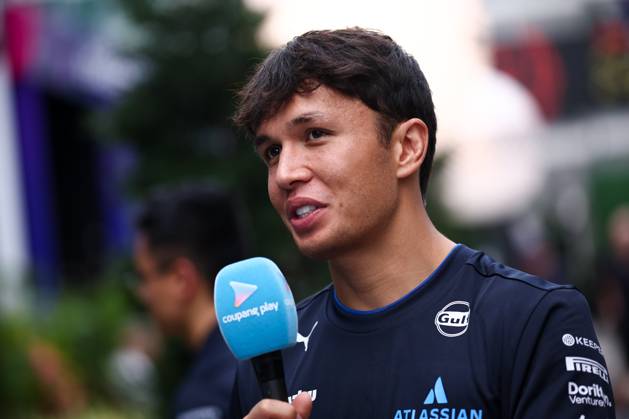 F1 - SINGAPORE GRAND PRIX 2025 ALBON Alexander (tha), Williams Racing FW47, portrait during the 2025 Formula 1 Singapore Grand Prix, 18th round of the 2025 FIA Formula One World Championship, WM, Weltmeisterschaft from October 3 to 5, 2025 on the Marina Bay Street Circuit, in Singapore - SingaporeSingapore  Copyright: xEricxAlonsox
