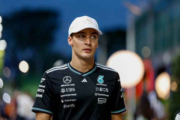 F1 - SINGAPORE GRAND PRIX 2025 RUSSELL George (gbr), Mercedes AMG F1 Team W16, portrait during the 2025 Formula 1 Singapore Grand Prix, 18th round of the 2025 FIA Formula One World Championship, WM, Weltmeisterschaft from October 3 to 5, 2025 on the Marina Bay Street Circuit, in Singapore - SingaporeSingapore Copyright: xDPPIx