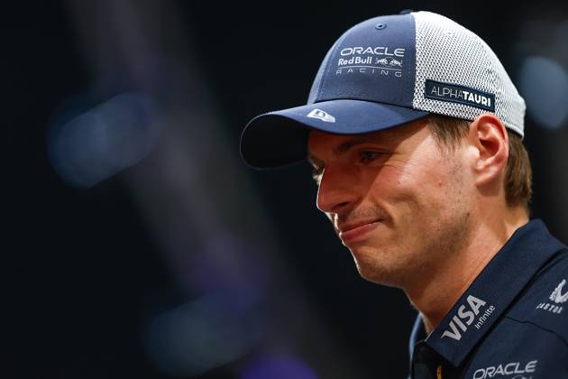 F1 - SINGAPORE GRAND PRIX 2025 VERSTAPPEN Max (ned), Red Bull Racing RB21, portrait during the 2025 Formula 1 Singapore Grand Prix, 18th round of the 2025 FIA Formula One World Championship, WM, Weltmeisterschaft from October 3 to 5, 2025 on the Marina Bay Street Circuit, in Singapore - SingaporeSingapore  Copyright: xDPPIx