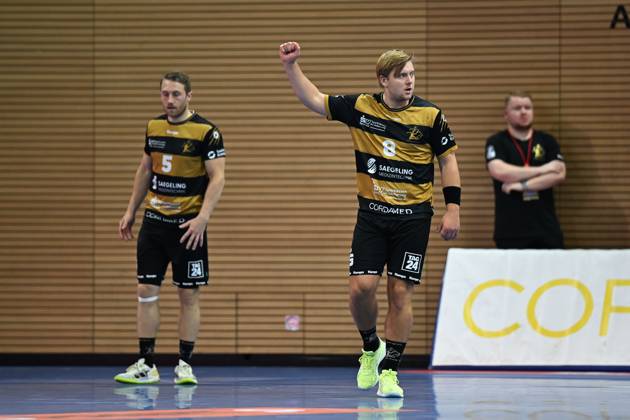 Viktor Petersen Norberg HC Elbflorenz 2006, 8 HC Elbflorenz 2006 vs HSV Hamburg, DHB Pokal Herren, Spielzeit 2025 2026, 01 10 2025 HC Elbflorenz 2006 vs HSV Hamburg DHB Pokal Herren, Spielzeit 2025 2026, 01 10 2025 Dresden Copyright: xEibner-Pressefoto xHoepnerx EP_PHR