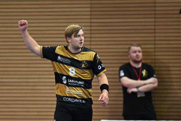 Viktor Petersen Norberg HC Elbflorenz 2006, 8 HC Elbflorenz 2006 vs HSV Hamburg, DHB Pokal Herren, Spielzeit 2025 2026, 01 10 2025 HC Elbflorenz 2006 vs HSV Hamburg DHB Pokal Herren, Spielzeit 2025 2026, 01 10 2025 Dresden Copyright: xEibner-Pressefoto xHoepnerx EP_PHR
