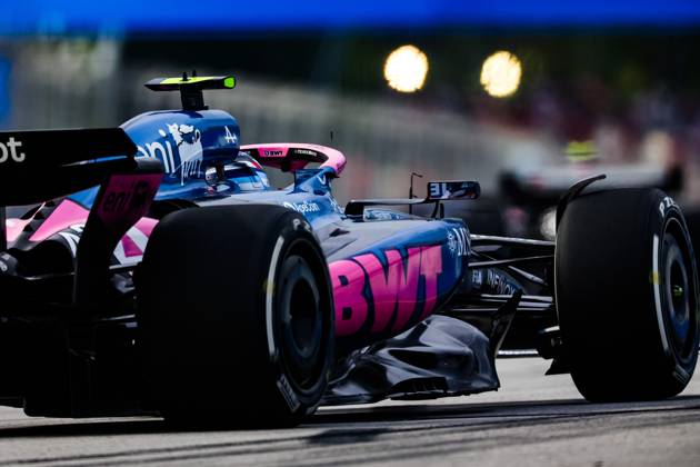 F1 - SINGAPORE GRAND PRIX 2025 43 COLAPINTO Franco (arg), Alpine F1 Team A525, action during the 2025 Formula 1 Singapore Grand Prix, 18th round of the 2025 FIA Formula One World Championship, WM, Weltmeisterschaft from October 3 to 5, 2025 on the Marina Bay Street Circuit, in Singapore - SingaporeSingapore  Copyright: xFLORENTxGOODENx