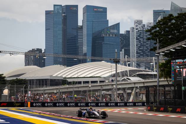 F1 - SINGAPORE GRAND PRIX 2025 55 SAINZ Carlos (spa), Williams Racing FW47, action during the 2025 Formula 1 Singapore Grand Prix, 18th round of the 2025 FIA Formula One World Championship, WM, Weltmeisterschaft from October 3 to 5, 2025 on the Marina Bay Street Circuit, in Singapore - SingaporeSingapore Copyright: xDPPIx