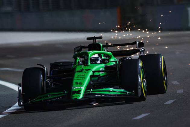F1 - SINGAPORE GRAND PRIX 2025 27 HULKENBERG Nico (ger), Stake F1 Team Kick C45, action during the 2025 Formula 1 Singapore Grand Prix, 18th round of the 2025 FIA Formula One World Championship, WM, Weltmeisterschaft from October 3 to 5, 2025 on the Marina Bay Street Circuit, in Singapore - SingaporeSingapore Copyright: xFLORENTxGOODENx